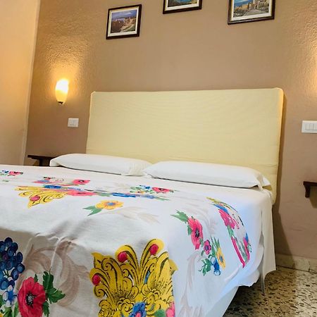 Casa Melany Apartman Taormina Kültér fotó